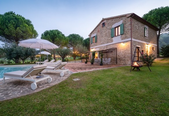 The villa is distributed on two floors - Villa Cherubini