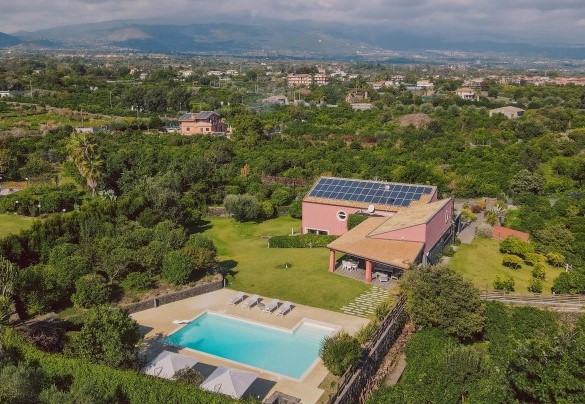 La villa e il parco visti dall'alto - Villa Kimia