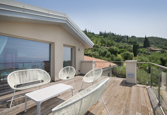 The second-floor terrace - Villa Claudia