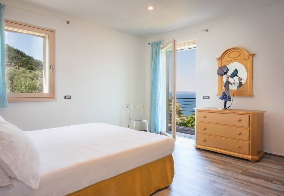 Double bedroom no.5 on the first floor - Villa Claudia