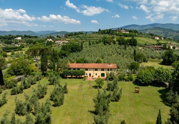 Aerial view of the property - Villa Collegigliato