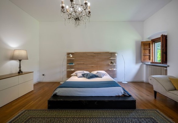 Double bedroom no.1 on the first floor - Villa Collegigliato