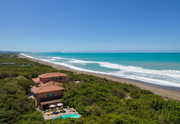 La villa è nel cuore della Costa degli Etruschi, splendido angolo di Toscana – Villa Corallina 