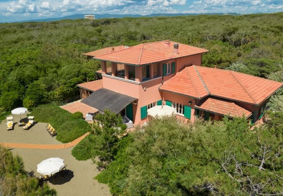 La proprietà dista solo 5 metri dalla spiaggia – Villa Corallina 