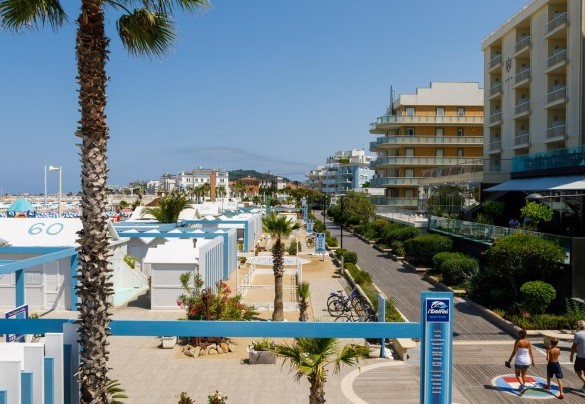 Lungomare di Cattolica - Villa Corona 8