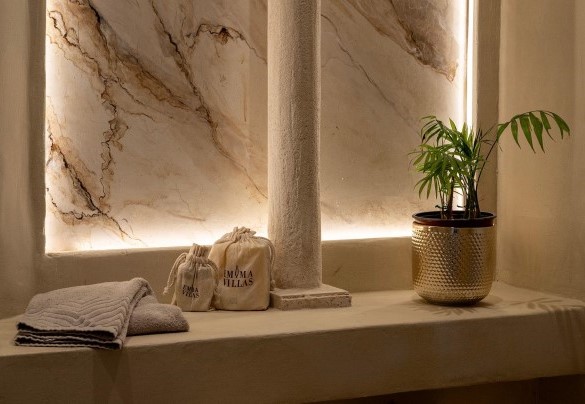 Bagno con vasca n.2 adiacente alle camere n.2 e n.3 - Villa Corte Sant’Anna