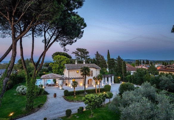 La proprietà all’imbrunire - Villa Corte Sant’Anna