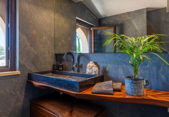 Bagno con doccia n.1 en-suite alla camera n.1 - Villa Corte Sant’Anna