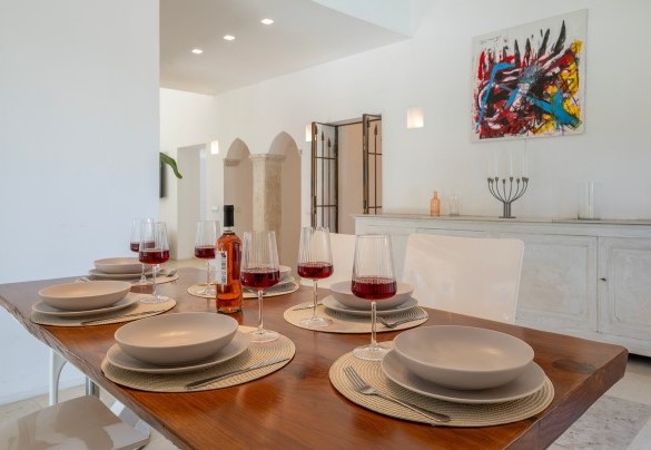 Il tavolo da pranzo in soggiorno - Villa Corte Sant’Anna