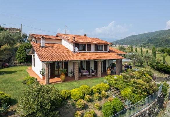 The nice two-storey villa - Villa Costanza