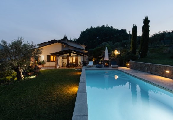 The Villa at sunset - Villa Costanza