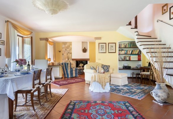 Soggiorno con accesso diretto al porticato - Villa Costanza