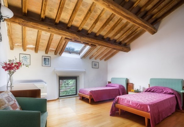 Twin bedroom n.10 on the second floor – Villa Croci 