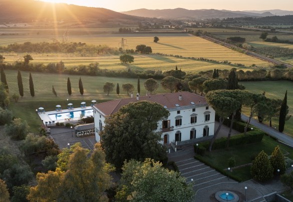 The hills overlooking the villa at sunset - Villa Croci