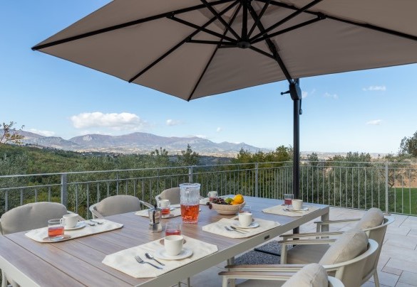 La terrazza al primo piano nell'annesso - Villa Cusano 