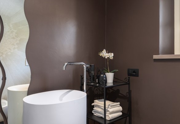 Il bagno di servizio al piano terra – Villa Dada