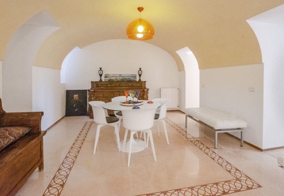 Seconda zona pranzo nell’appartamento grande - Villa dei Glicini 