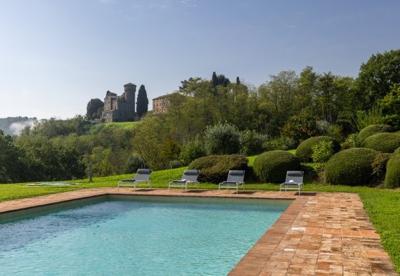 The pool is panoramic on the surrounding hills with the castle of San Quirico in the background - Villa dei Rosmarini