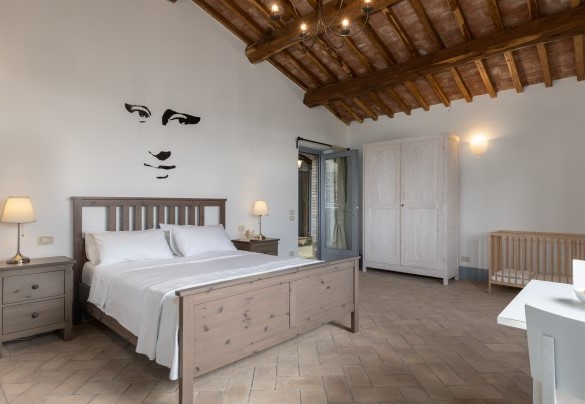 Double bedroom n.4 with kitchenette and en suite bathroom. ANNEX - Villa dei Rosmarini