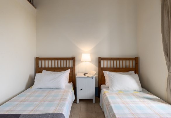 Twin bedroom n. 3, first floor - Villa dei Rosmarini