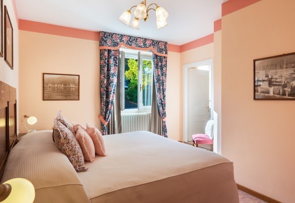 Camera matrimoniale con bagno en-suite - Villa Alba del Lario
