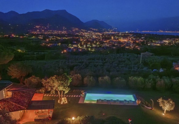 And as evening falls a blaze of lights sparkle in the distance – Villa del Prato