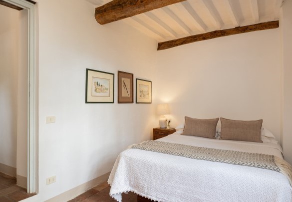 Double bedroom no. 3 on the first floor - Villa Delle Silerchie