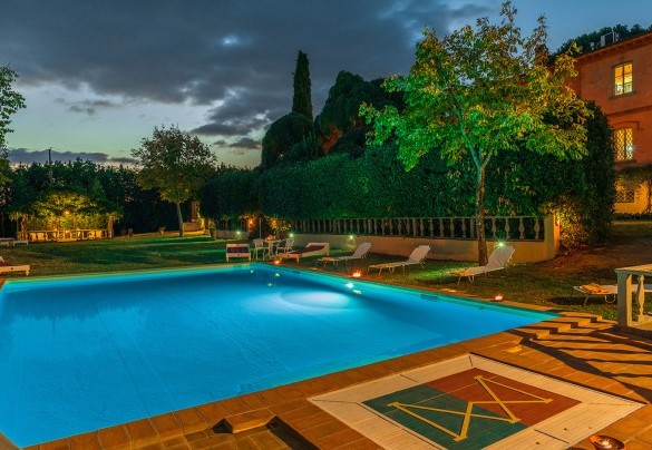 Suggestive property illuminated at sunset - Villa delle Sophore