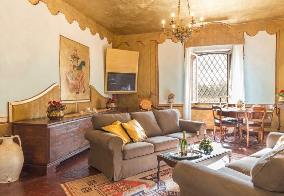 Living room with TV corner - Villa of the Sophore