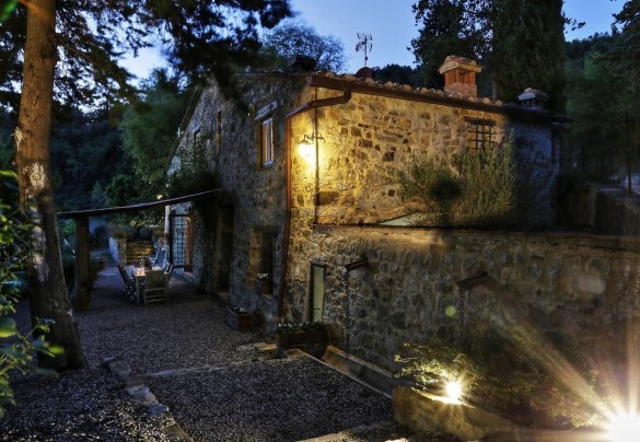 The pergola in the light of the night - Villa delle Upupe