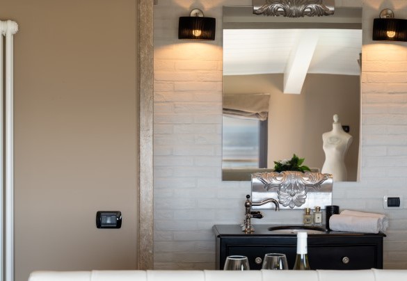 Camera matrimoniale n.2  con bagno en-suite al secondo piano – Villa Dolphin 10