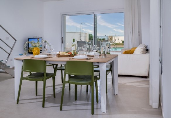 Il tavolo da pranzo a pochi passi dalla cucina - Villa Donald