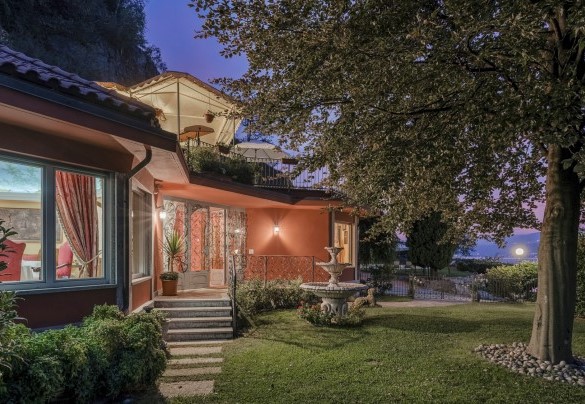The architectural shape of the villa makes it a unique jewel of its kind – Villa Eden