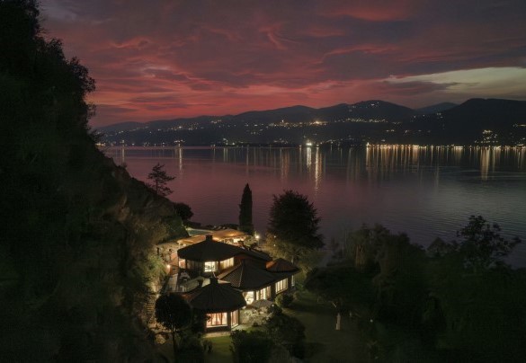 The incomparable atmosphere in the first evening hours at sunset - Villa Eden