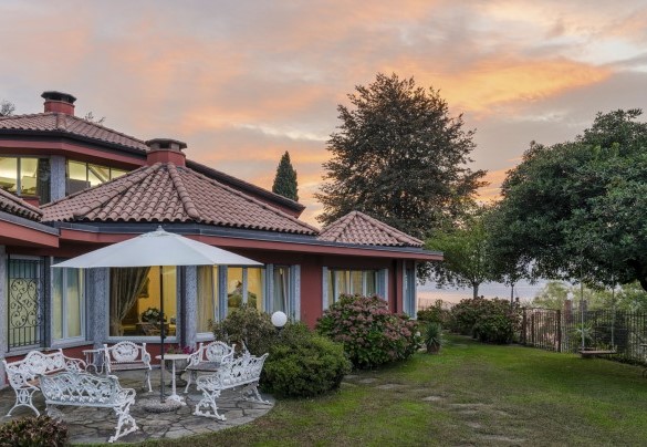 The architectural shape of the villa makes it a unique jewel of its kind – Villa Eden