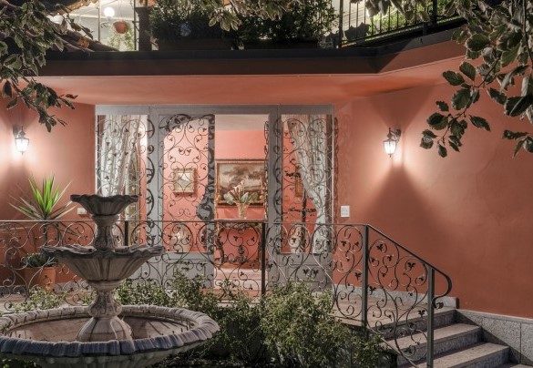 The architectural shape of the villa makes it a unique jewel of its kind – Villa Eden