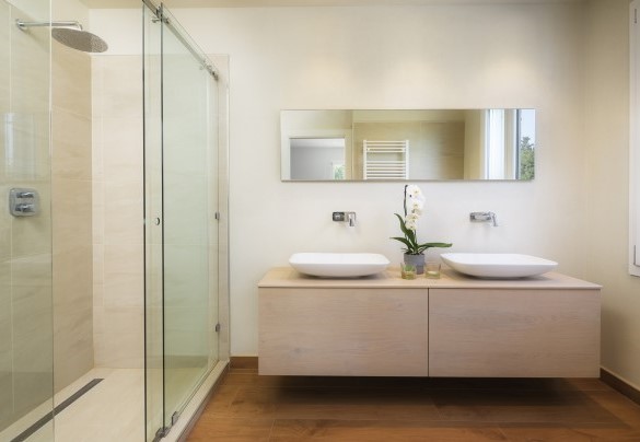 Il bagno con doccia doppia en suite alla camera n.3 - Villa Edoardo