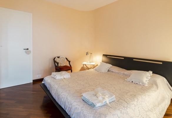 Double bedroom on the first floor, with en-suite bathroom - Villa Elda 