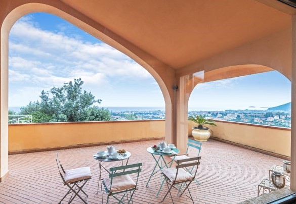 Relaxation area on the porch with sea view - Villa Eld