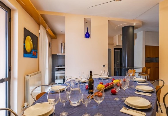 The dining table - Villa Elda 
