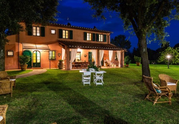 After the sunset the villa buys a new charm – Villa Elisa 