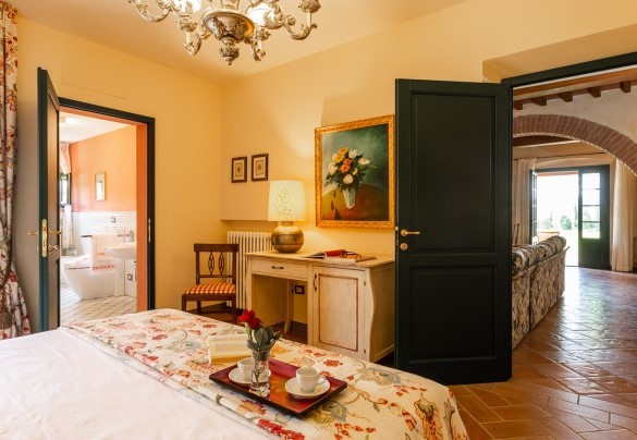 Double bedroom n.2 with en-suite bathroom, on the ground floor - Villa Elisa 