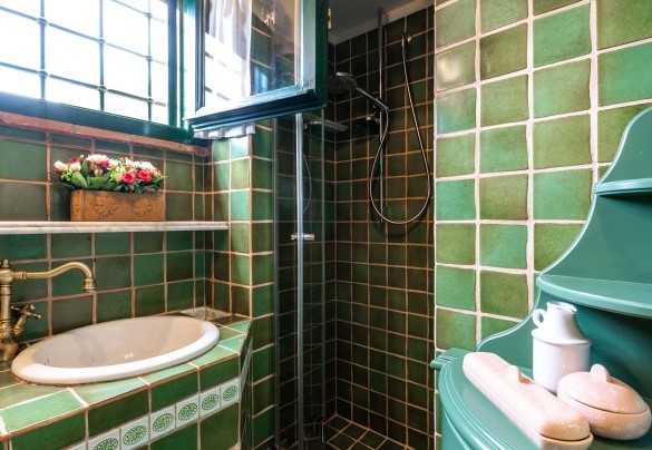 Bathroom with shower n.3 on the first floor – Villa Elisa 