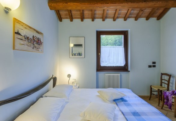 Double bedroom n. 2 on the first floor - Villa Emilianna