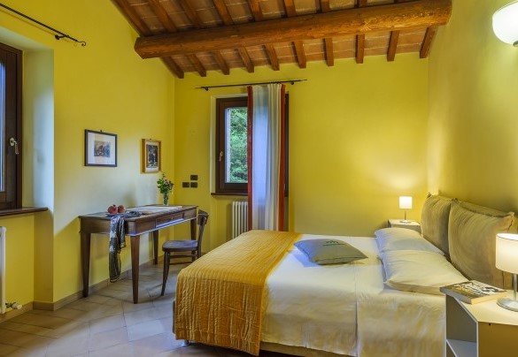 Double bedroom n. 1 on the first floor - Villa Emilianna