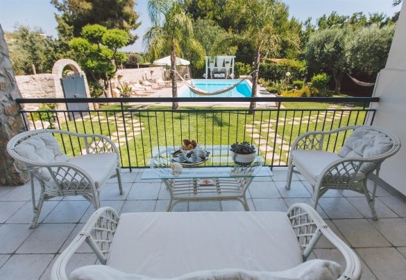 Pool view from relax area - Villa Ferradina