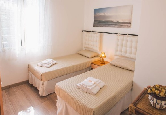 Twin bedroom - Villa Ferradina
