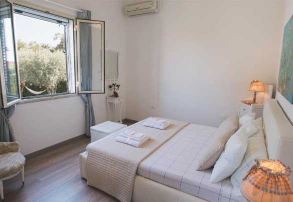 Double bedroom - Villa Ferradina