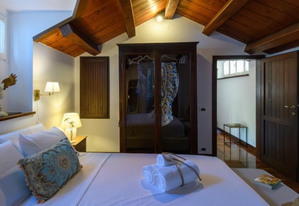 Double bedroom No. 4 on the second floor – Villa Fiola