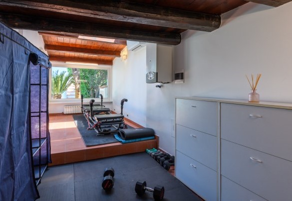 Equipped gym of the villa – Villa Fiola